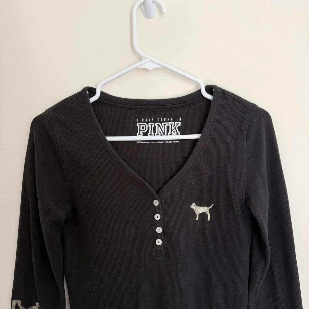 Victoria's Secret PINK Black Henley Top With Gold Accents, Size M - Picture 2 of 6